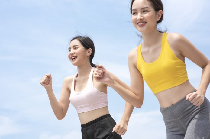 Xây dựng chế độ dinh dưỡng kết hợp tập luyện đều đặn mỗi ngày để tiêu hao bớt năng lượng 